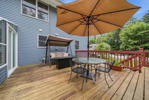 35 Iris Dr, Merrimack, NH, 03054-4068 | Card Image