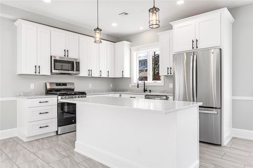 60 Daytona Ave, Narragansett, RI, 02882-4403 | Card Image