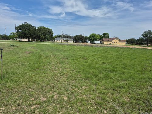 LOT 4 Antler Cir, Bandera, TX, 78003 | Card Image
