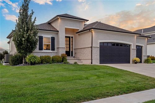 1106 Hillswick Ln, Raymore, MO, 64083-9030 | Card Image