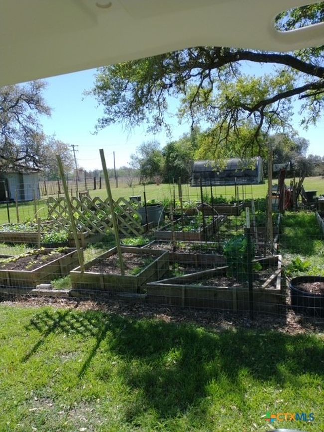 1037 Noll Rd, House other with 3 bedrooms, 3 bathrooms and null parking in Meyersville TX | Image 26