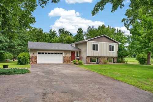 7701 Viking Boulevard Ne, Wyoming, MN, 55092 | Card Image