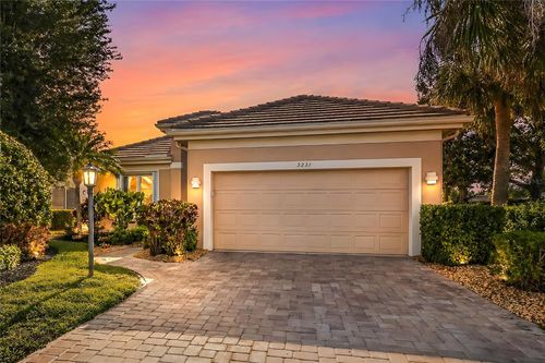 5231 97th St E, BRADENTON, FL, 34211-3781 | Card Image
