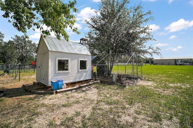 8507 Strawberry Fields Ct, House other with 4 bedrooms, 2 bathrooms and null parking in HOWEY IN THE HILLS FL | Image 7