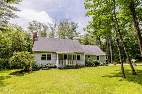 230 Middle Rd, Austerlitz, NY, 12017-1725 | Card Image