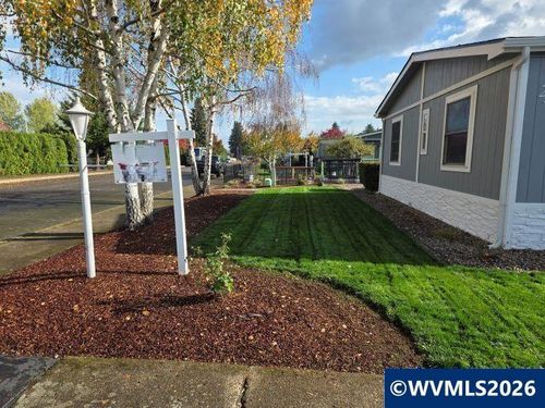 25-450 Se Lacreole Dr, Dallas, OR, 97338-1623 | Card Image