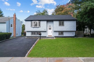 136 Union Avenue, House other with 5 bedrooms, 2 bathrooms and null parking in Amityville NY | Image 1