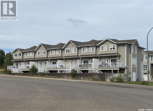 6-697 Sun Valley Dr, Estevan, SK, S4A2X7 | Card Image
