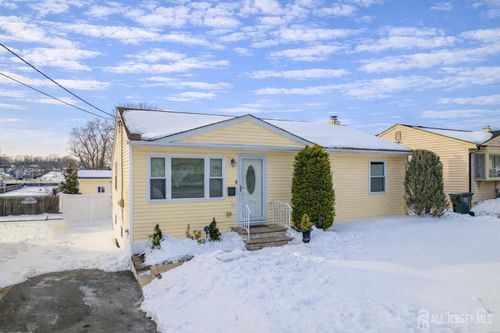 237 Carolyn Ave, Colonia, NJ, 07067-1735 | Card Image