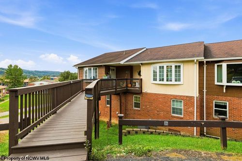 85 Pinewood Rd, Clarksburg, WV, 26301-4143 | Card Image
