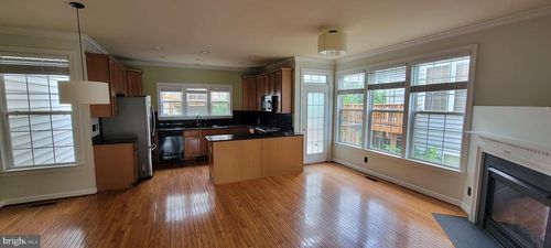 11511 Cavalier Landing Ct, FAIRFAX, VA, 22030-8560 | Card Image