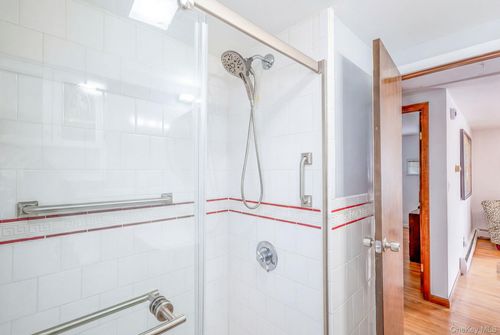 538 Mountain View Ave, Hurley, NY, 12443-5618 | Card Image