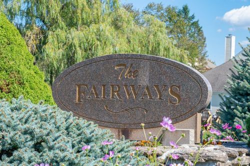 187 Fairway Dr, Carmel, NY, 10512-1532 | Card Image