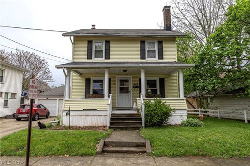 418 9th St Ne, Massillon, OH, 44646-5744 | Card Image