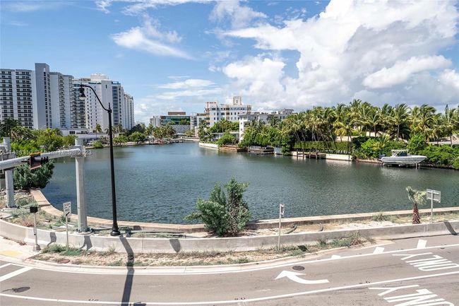 APT-308 - 2600 Collins Ave, Condo with 2 bedrooms, 4 bathrooms and null parking in Miami Beach FL | Image 21