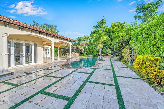 13400 Sw 83 Rd Ave, House other with 4 bedrooms, 6 bathrooms and null parking in Pinecrest FL | Image 31
