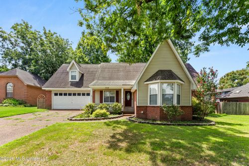 1845 Pecan Rdg N, Southaven, MS, 38671-9284 | Card Image