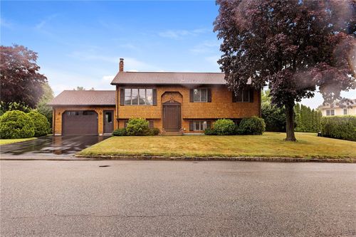 129 Woodside Ave, West Warwick, RI, 02893-4545 | Card Image