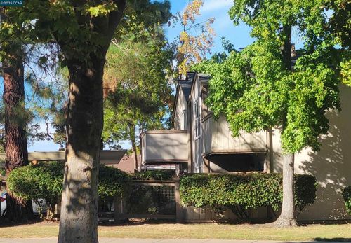 apt-23-375 Camelback Rd, Pleasant Hill, CA, 94523-1320 | Card Image