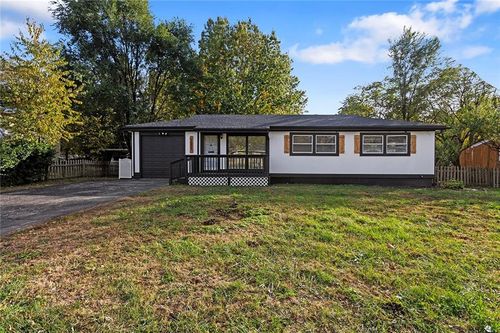 1005 Ne 62nd St, Gladstone, MO, 64118-4804 | Card Image