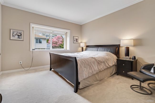 1108 Eastlawn Drive, House other with 8 bedrooms, 4 bathrooms and 2 parking in Burnaby BC | Image 11