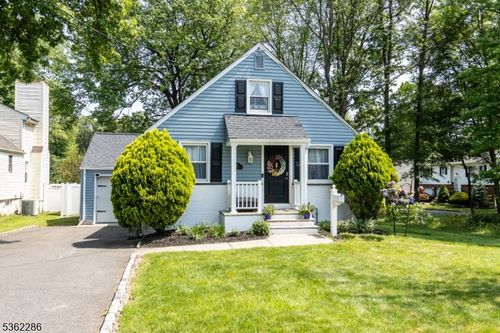 124 South Ave, Fanwood, NJ, 07023-1553 | Card Image