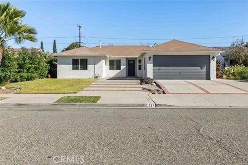  Plum Avenue, Simi Valley, CA, 93065 | Card Image