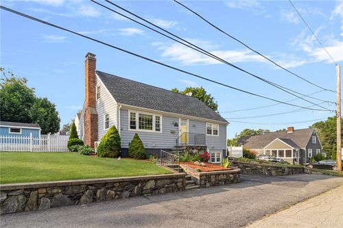 1 Adelaide Ave, Bristol, RI, 02809-1701 | Card Image
