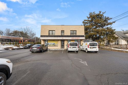 133 Route 304, Nanuet, NY, 10954-2015 | Card Image