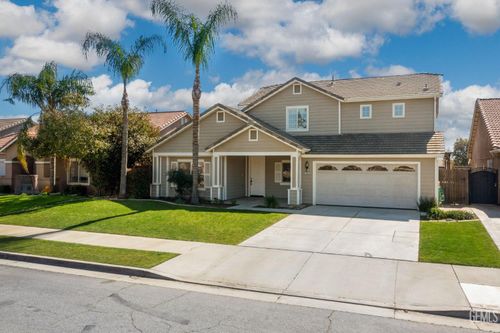 11515 Presidential Rd, Bakersfield, CA, 93312-8257 | Card Image