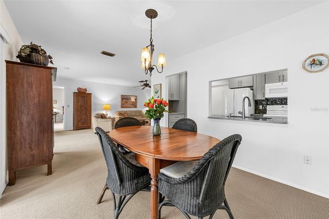 7460 W Country Club Dr N, Condo with 2 bedrooms, 2 bathrooms and null parking in Sarasota FL | Image 14
