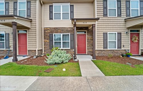414 Sullivan Loop Rd, Midway Park, NC, 28544-0005 | Card Image