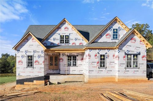 3973 Valleyview Cir, Clemmons, NC, 27012-9683 | Card Image