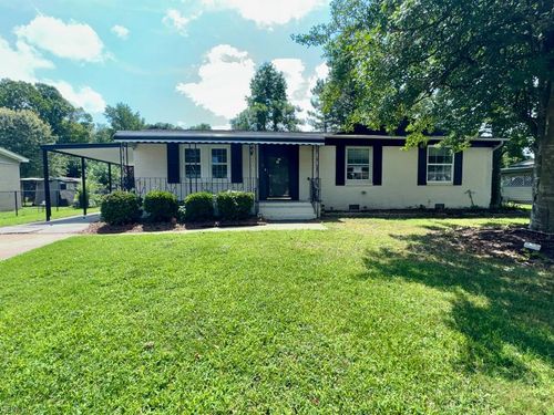 1215 Lake Kennedy Dr, Suffolk, VA, 23434-3340 | Card Image