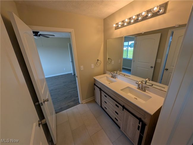 41861 State Route 303, House other with 4 bedrooms, 4 bathrooms and null parking in Lagrange OH | Image 29