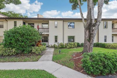 10-I - 21839 Arriba Real, Condo with 2 bedrooms, 2 bathrooms and null parking in Boca Raton FL | Image 1