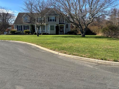 37 N Durkee Lane, Brookhaven, NY, 11772 | Card Image