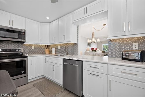 203-1740 Pine Valley Dr, FORT MYERS, FL, 33907-4702 | Card Image