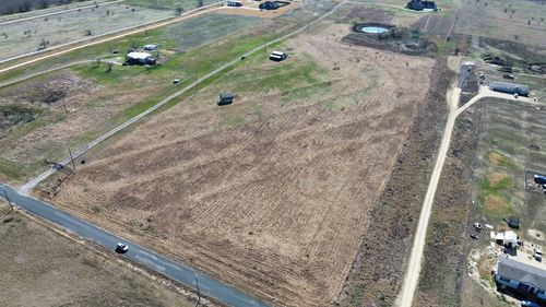 668 County Road 451, Taylor, TX, 76574 | Card Image