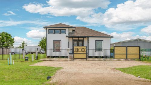 582 Road 5707, Cleveland, TX, 77327-5559 | Card Image