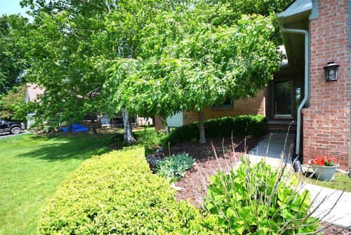10010 Orchard Ridge Ct, Holly, MI, 48442-8233 | Card Image