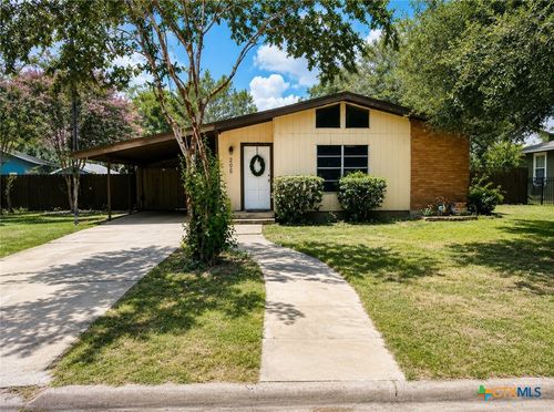 206 Bohman St, Cuero, TX, 77954-3420 | Card Image