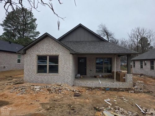 802 N 3rd St, Paragould, AR, 72450-2911 | Card Image