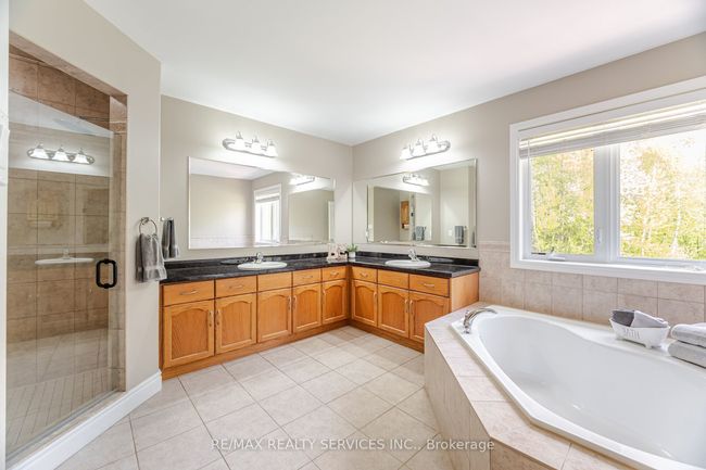 24 Brookhaven Cres, House other with 8 bedrooms, 4 bathrooms and 10 parking in East Garafraxa ON | Image 24
