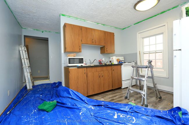 329 Josephine St, Home with 11 bedrooms, 6 bathrooms and 10 parking in Huron ON | Image 11