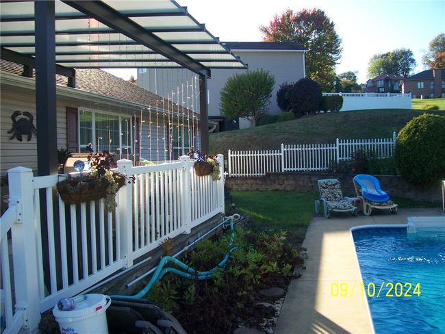 2024 Lexington Dr, House other with 4 bedrooms, 3 bathrooms and 2 parking in Connellsville PA | Image 29