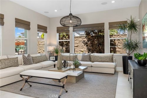190 Amber Oak, Lake Forest, CA, 92630 | Card Image