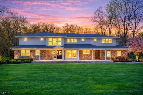 777 Valley Rd, Watchung, NJ, 07069-6120 | Card Image
