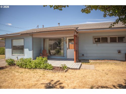 905 Chenoweth Loop W, The Dalles, OR, 97058-4440 | Card Image