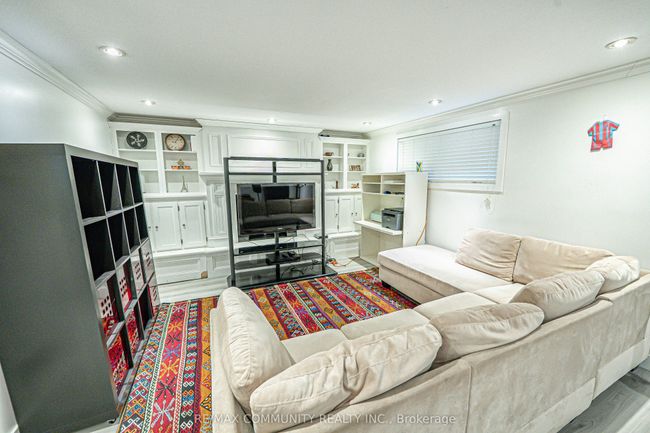 702 Castleguard Cres, House other with 4 bedrooms, 2 bathrooms and 4 parking in Burlington ON | Image 27